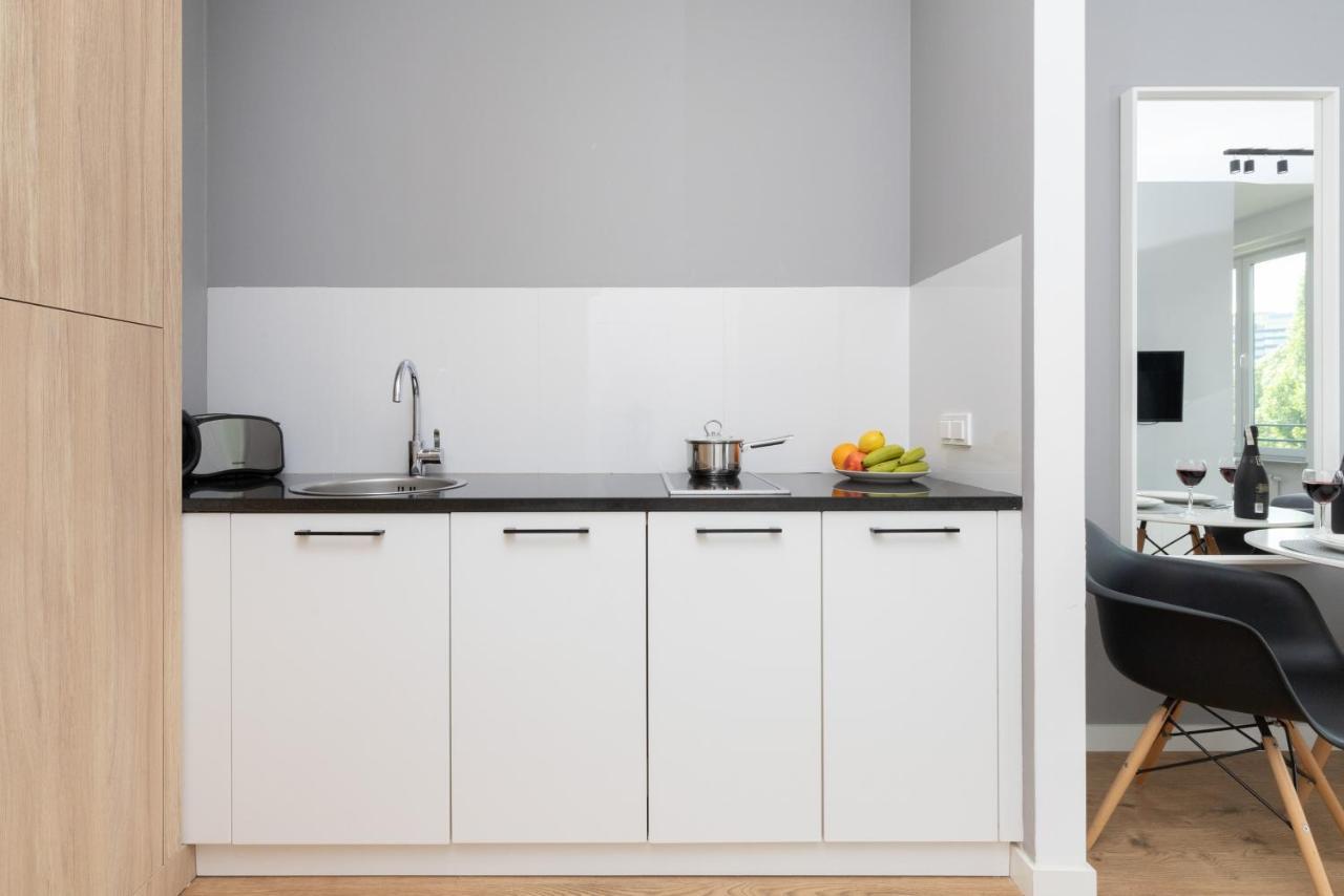 Slawinska Apartment Warsaw Wola By Noclegi Renters Экстерьер фото